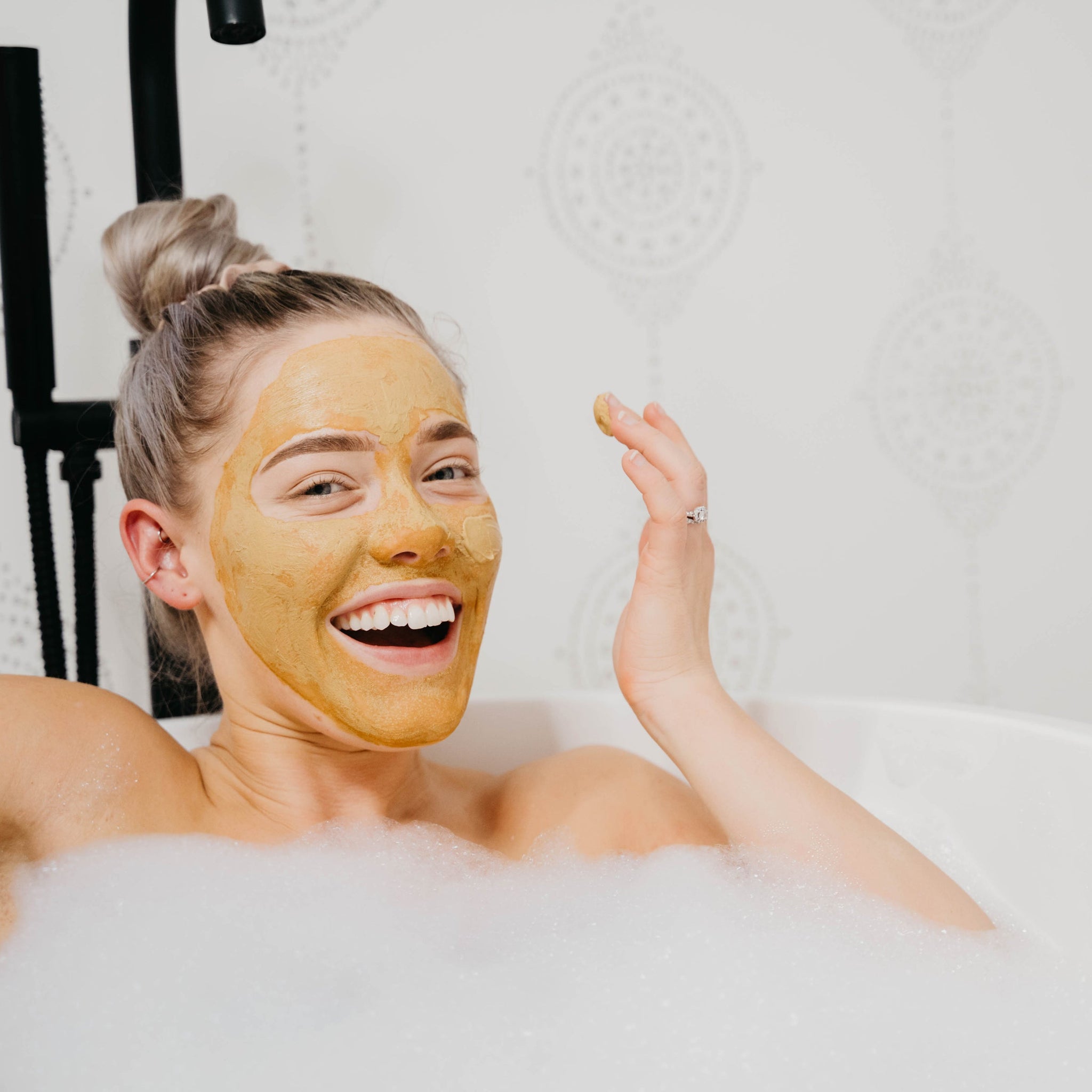 The Glow Mask - Detoxifying Turmeric Mask | Normal and Dry Skin