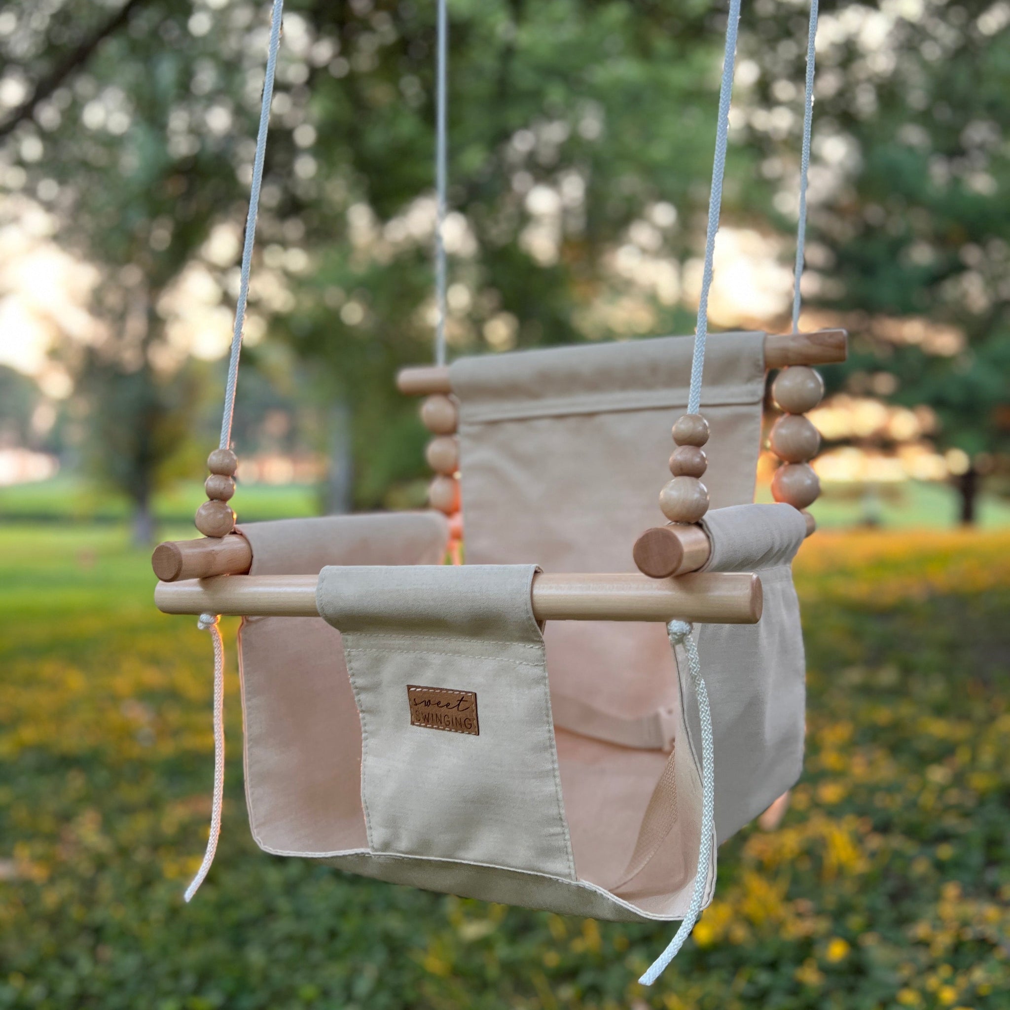 Premium Outdoor High Back Swing – Wheat