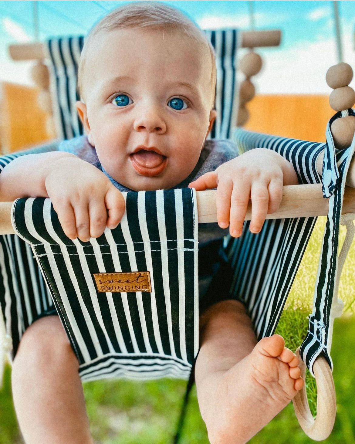 Indoor Swing – Classic Black White Stripe